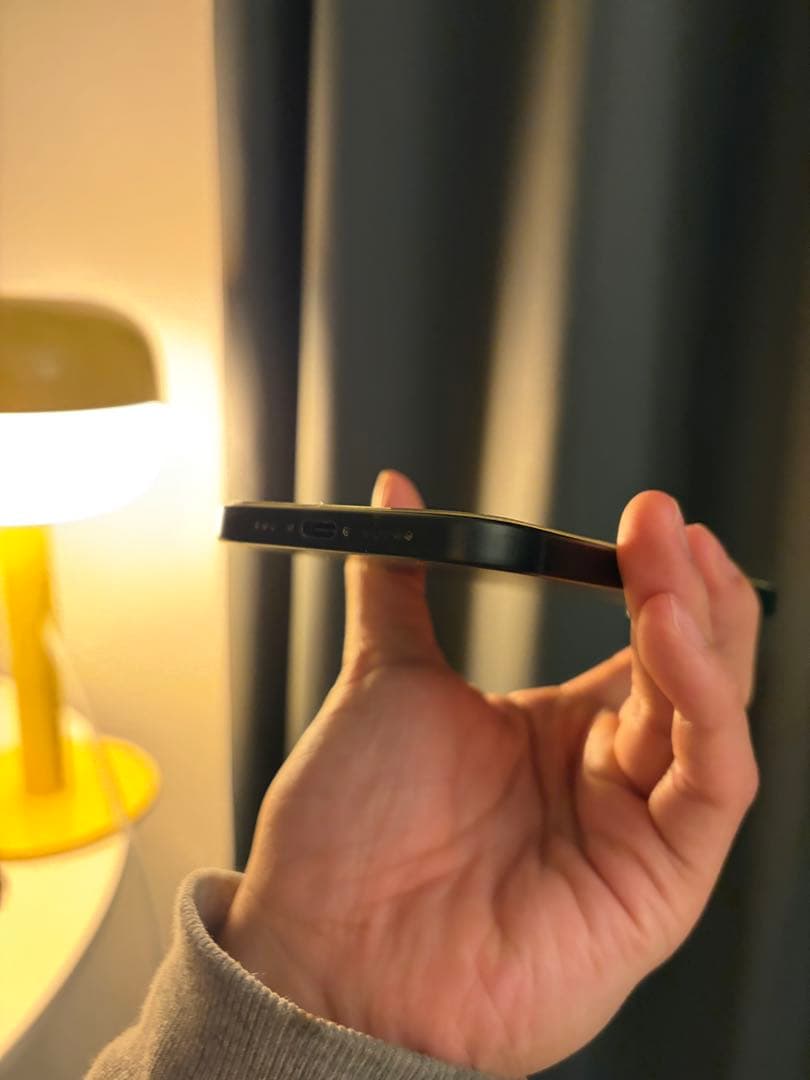 iPhone 15 128GB 充電82% 箱あり