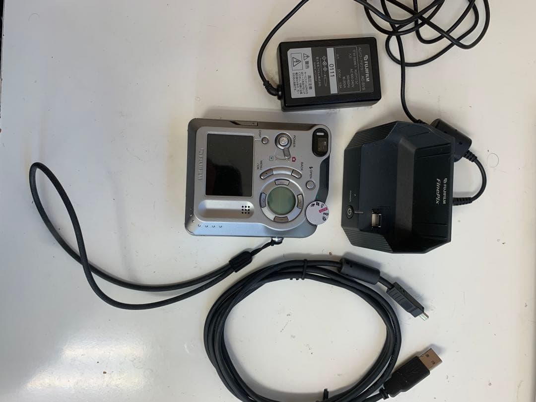 Fujifilm FinePix 4800 Z デジタルカメラ