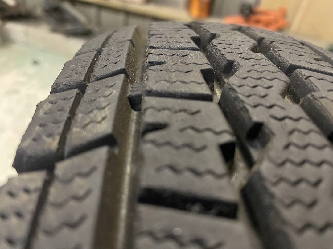 超バリ山　12インチ　軽トラ　アクティ　145R12 6PR ウインターマックス