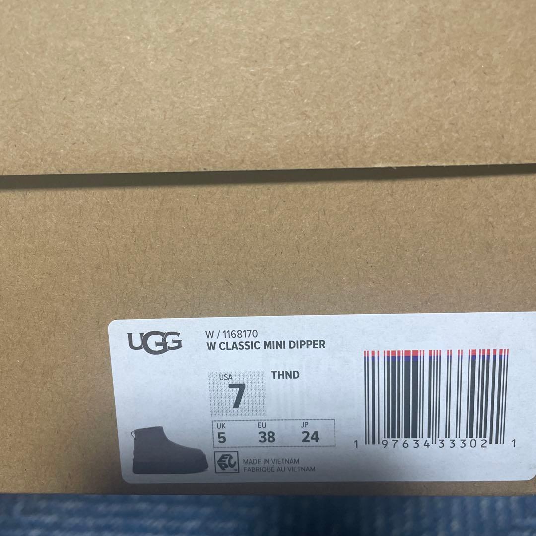 72 ！UGG グレー ムートンブーツ
