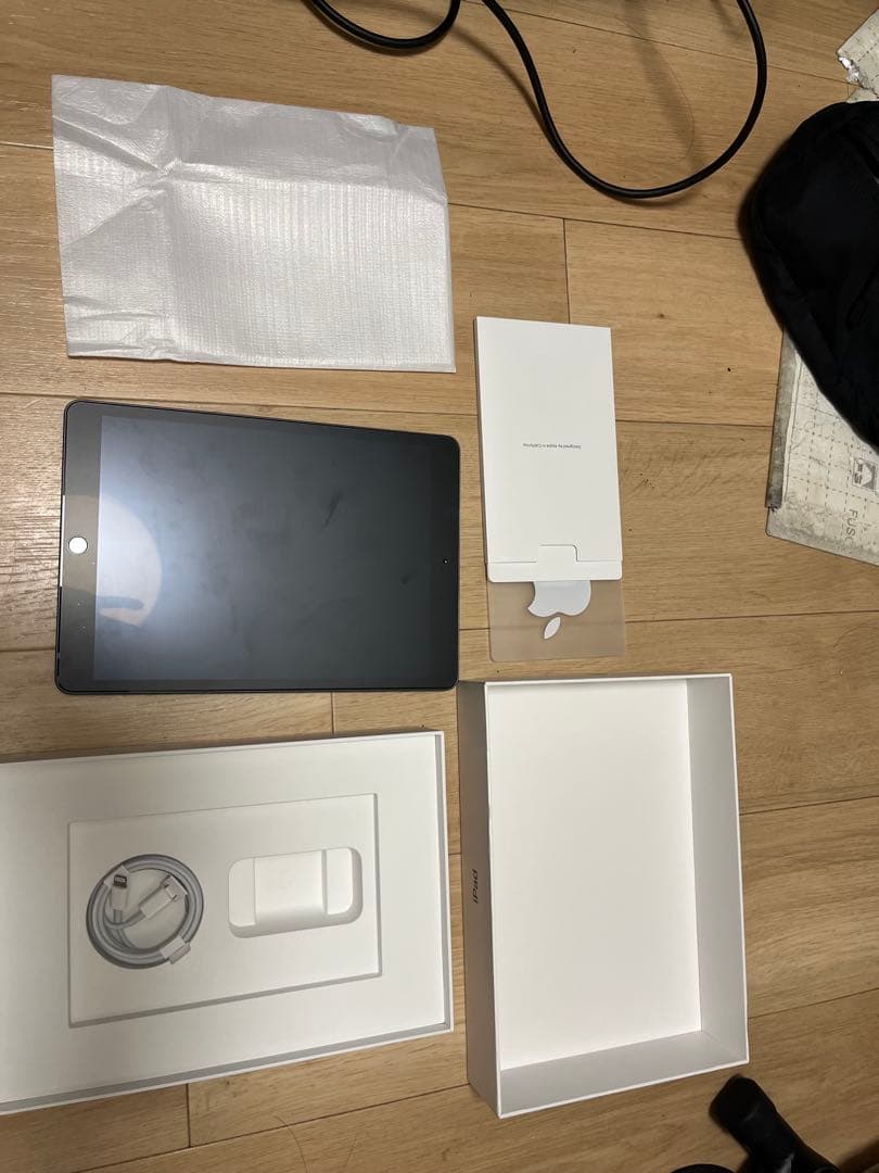 iPad(第8世代)32GB本体 箱あり
