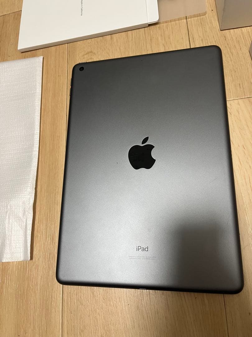 iPad(第8世代)32GB本体 箱あり