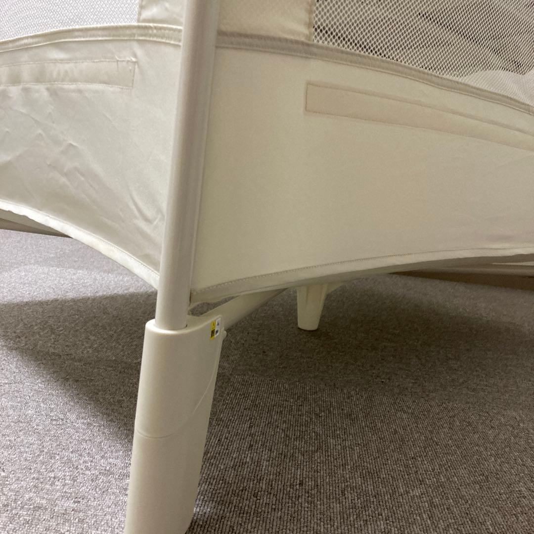 アップリカ ココネル　エアープラスAB ホワイトベージュ