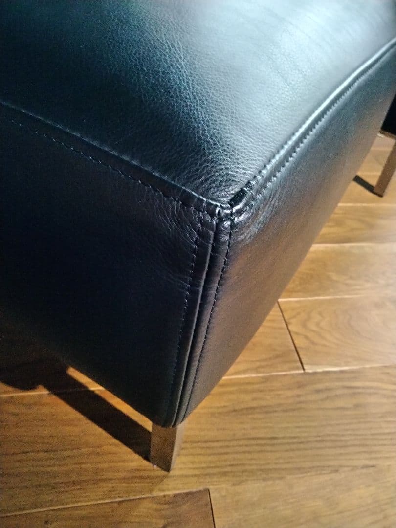 1／31までセール‼️eilersen本革レザースツール　オットマン ACTUS