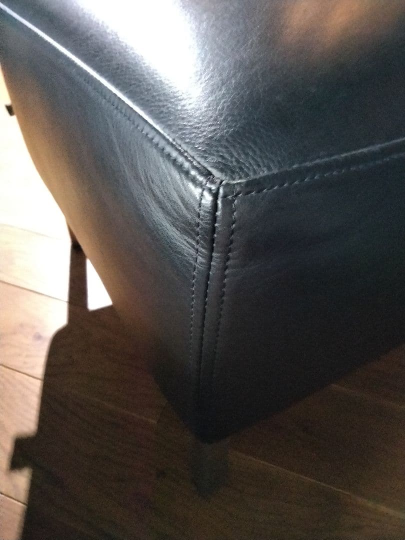 1／31までセール‼️eilersen本革レザースツール　オットマン ACTUS