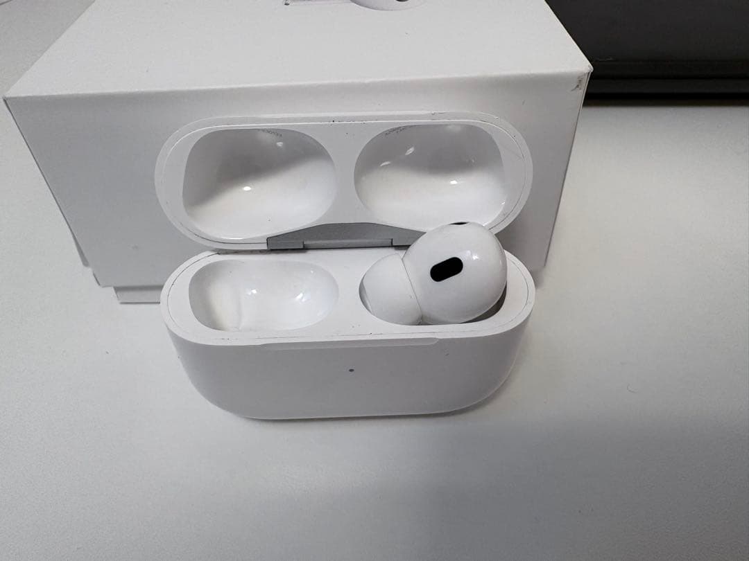 AirPodsPro 2世代Type-C 左耳イヤホンなし