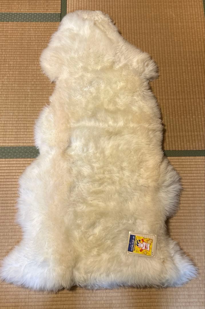 ムートン　ラグ　マット　羊毛皮