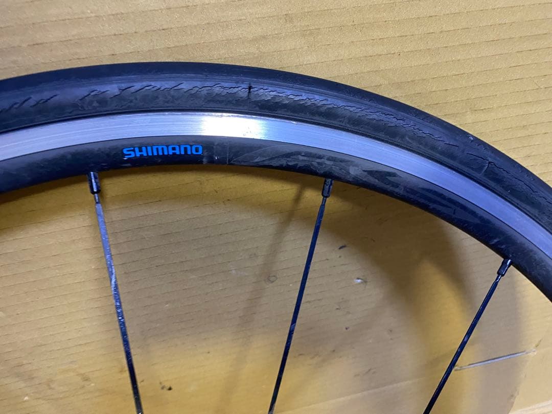 シマノ　WH-RS300 フロントのみ