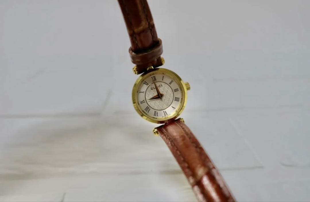【保証書つき】腕時計 GUCCI 茶色ベルト 時計 レディース