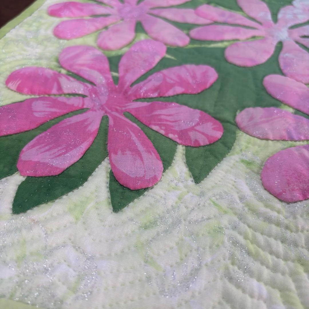 完成品　ハワイアンキルト　ティアレ　タペストリー 約81cm 送料込み 匿名配送