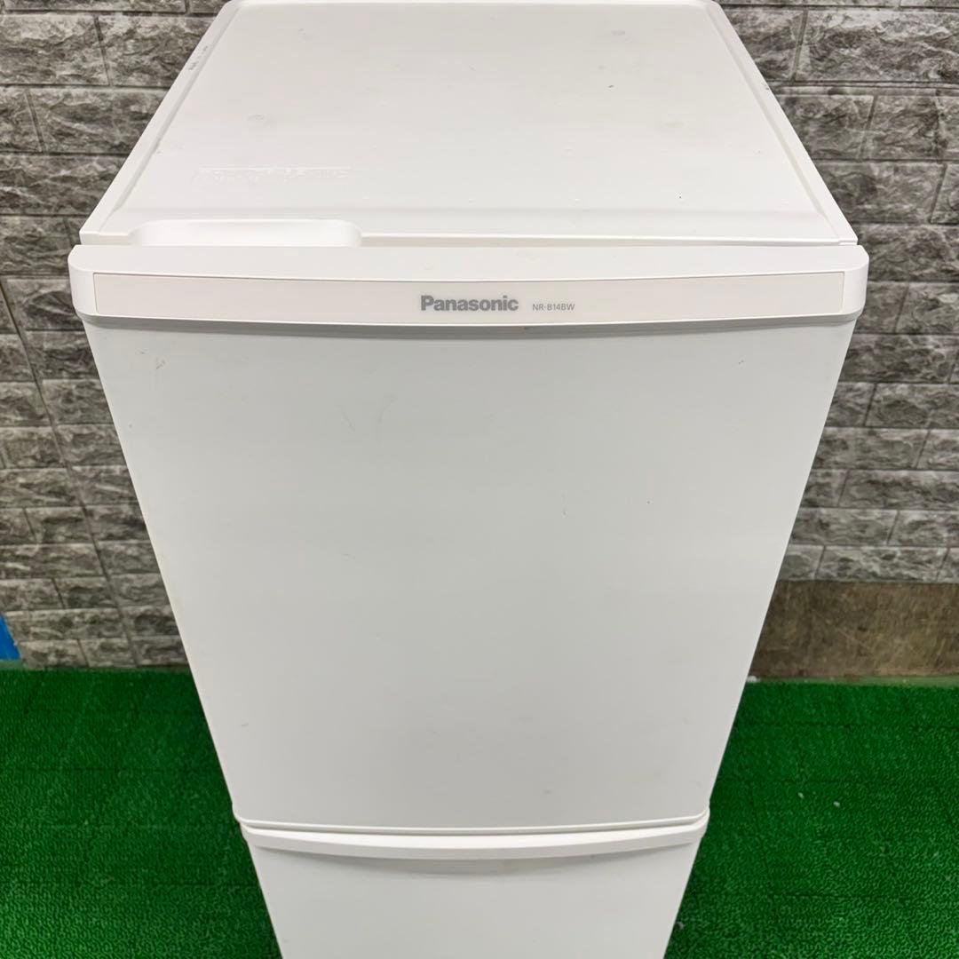 234 パナソニック　冷蔵庫　容量138L 小型　一人暮らし　ホワイトカラー