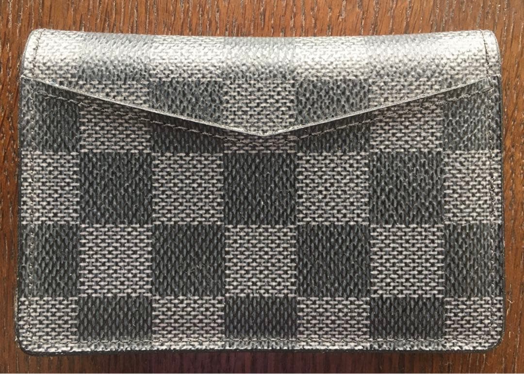 LOUIS VUITTON ダミエ名刺入れ