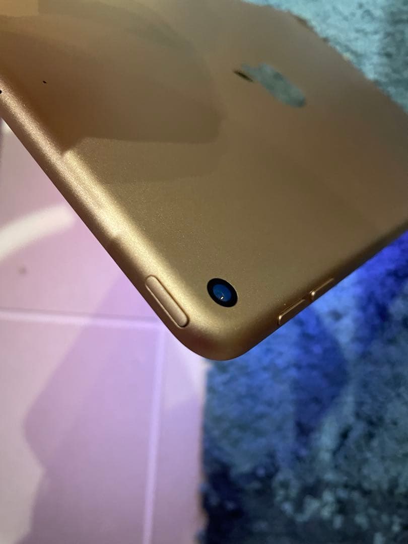 258GB ゴールド iPad 10.2インチ 本体　第5世代　初期化済み