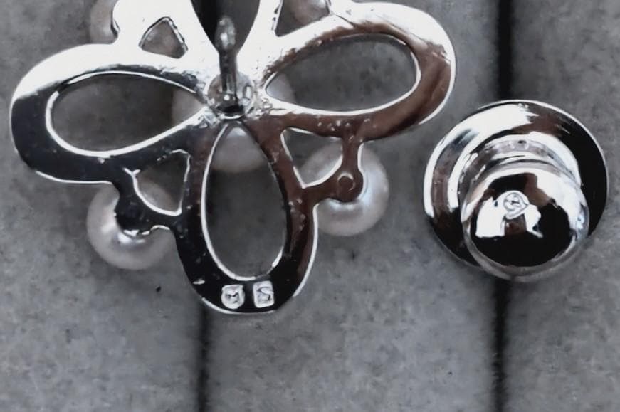 MIKIMOTO ミキモト　パール真珠　SILVER　ピンバッジ　40450