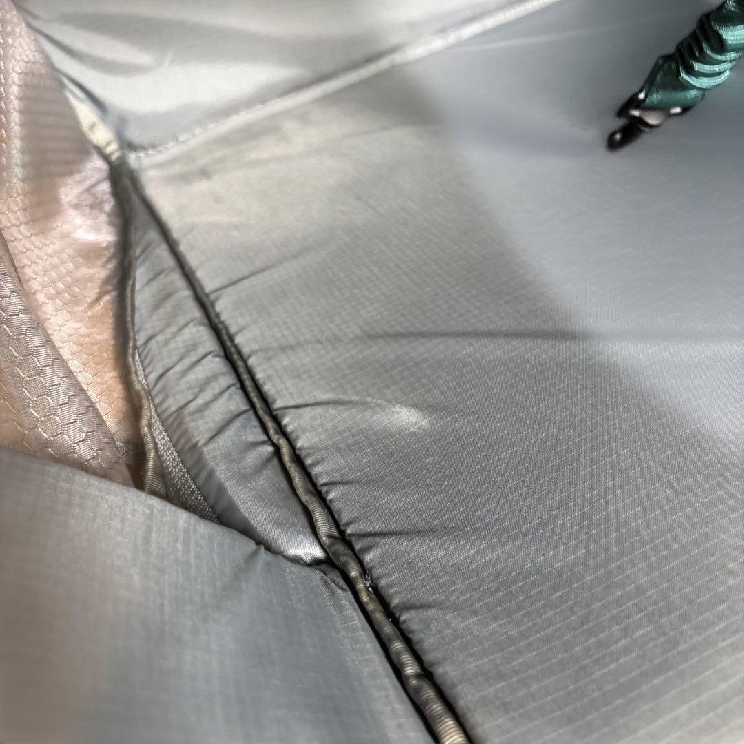 美品　モンベル　ドッグキャリングバッグ　ペットキャリーバッグＬ