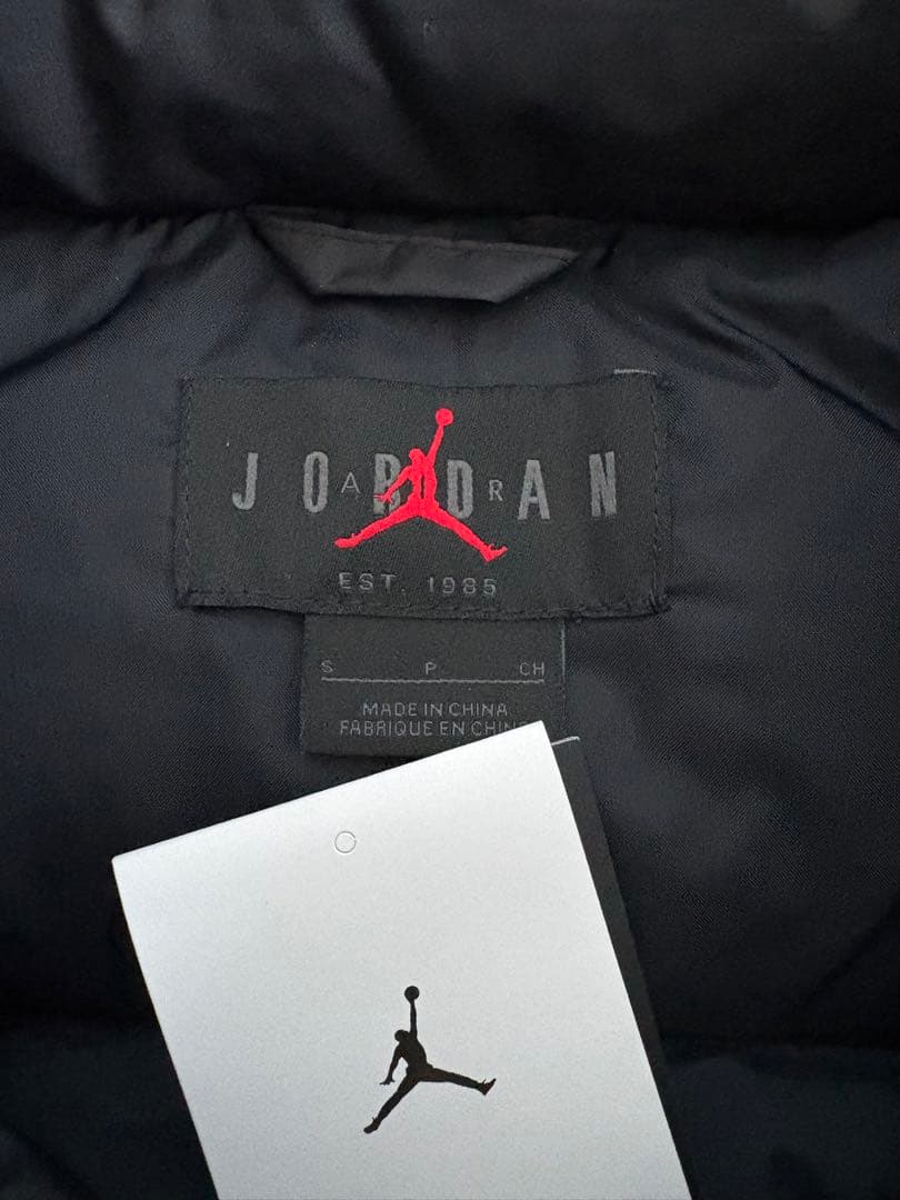 新品タグ付　ジョーダンJORDANフライトダウンパファージャケット　Sサイズ