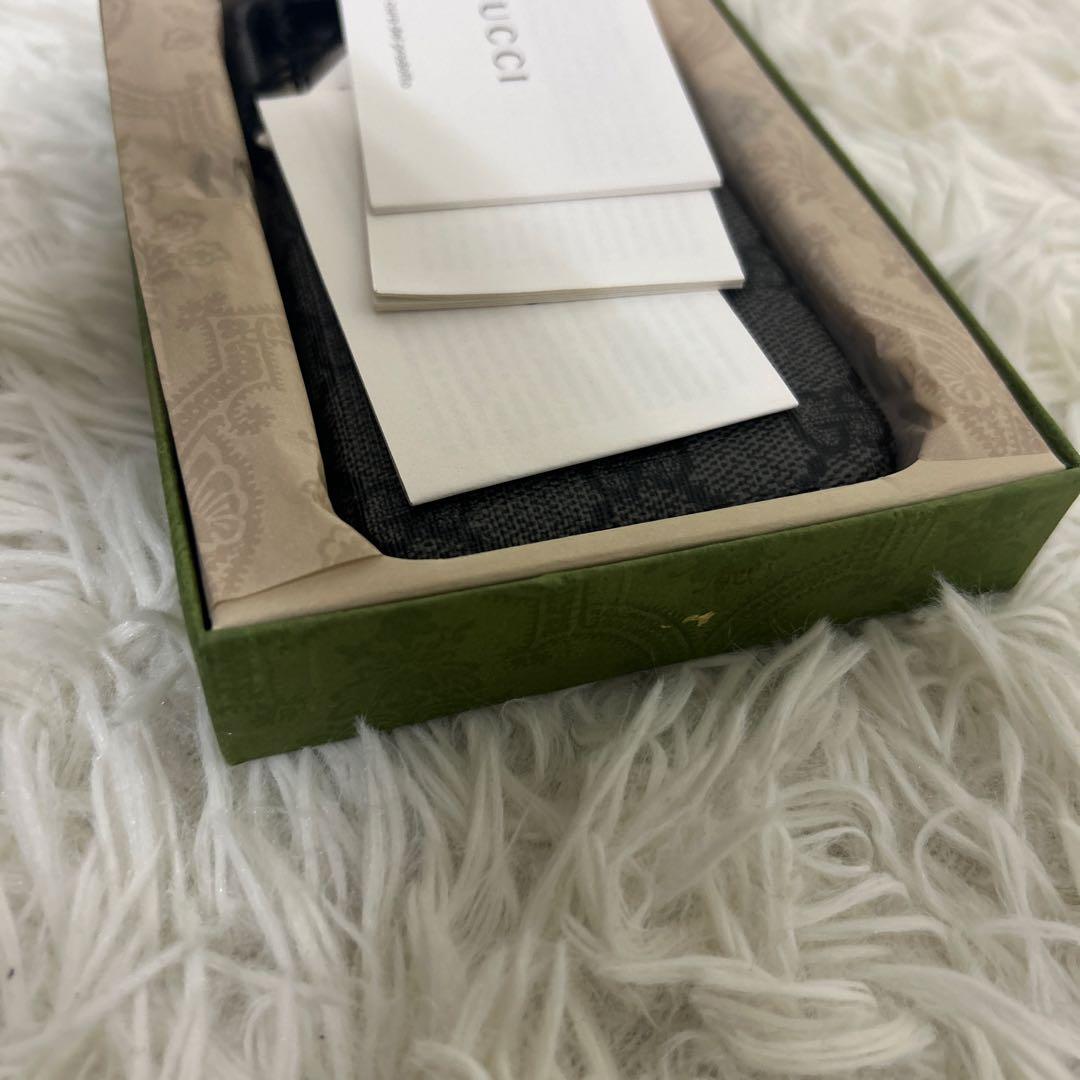 新品 未使用 GUCCI iPhone 15 PRO ケース　gg柄　正規品