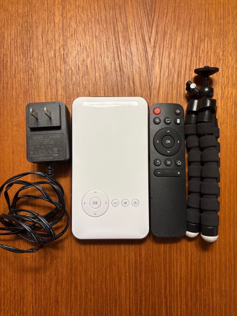 スマホ型プロジェクター KABENI（カベーニ） ローズゴールド