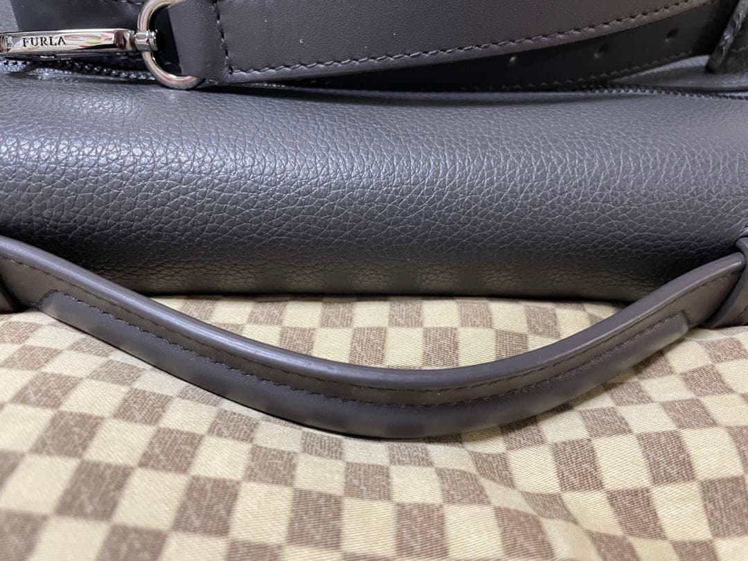 マ*ん様 極上美品　正規品　本革　FURLA ビジネスバッグ　シボ革　グレー