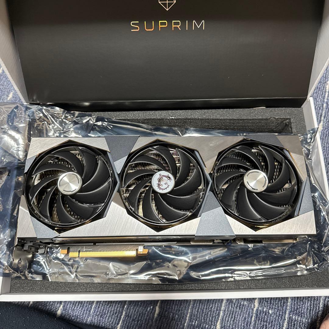 MSI SUPRIM X GEFORCE RTX 4090 本体