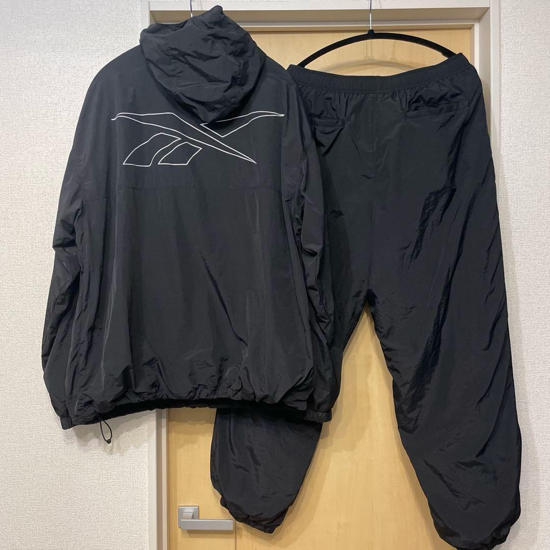 専用Reebok バックロゴ ナイロン 上下 アノラックパーカー トラックパンツ