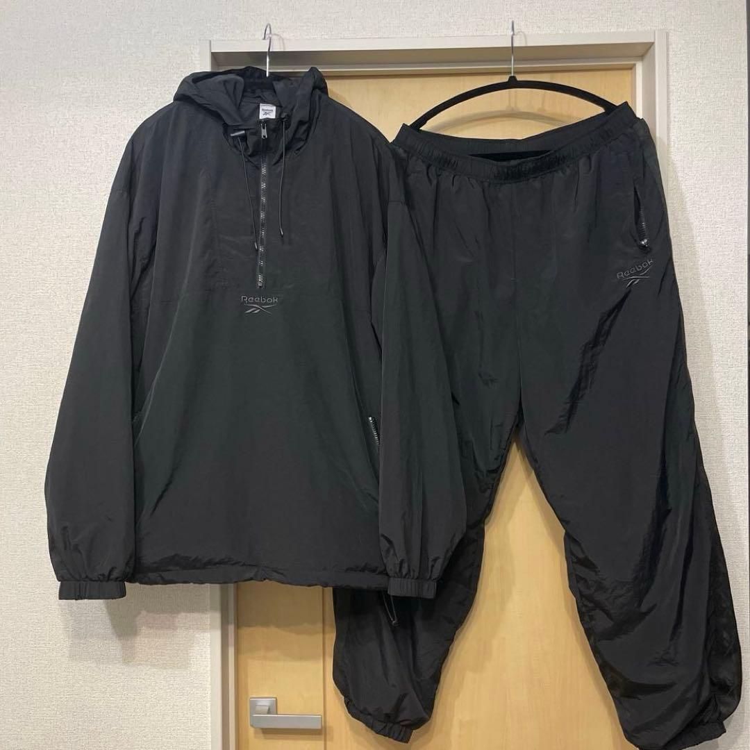 専用Reebok バックロゴ ナイロン 上下 アノラックパーカー トラックパンツ