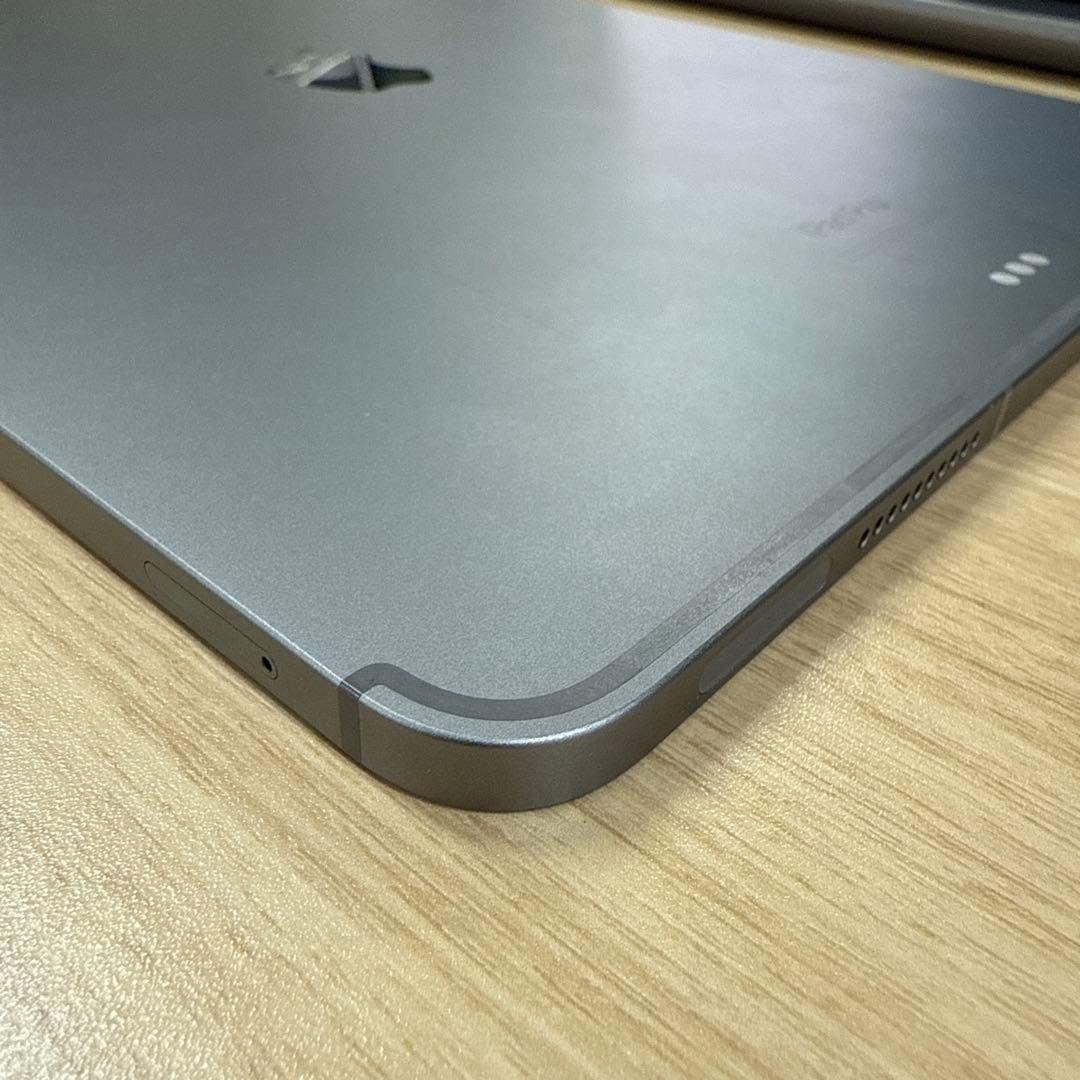 iPad Pro 12.9インチ　第6世代　SIMフリー