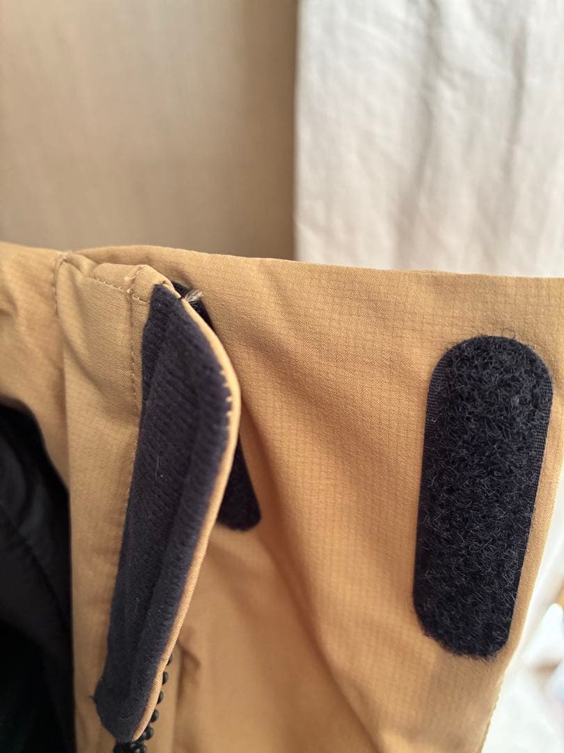 極美品ケルプタン　ND92340バルトロライトダウンジャケット