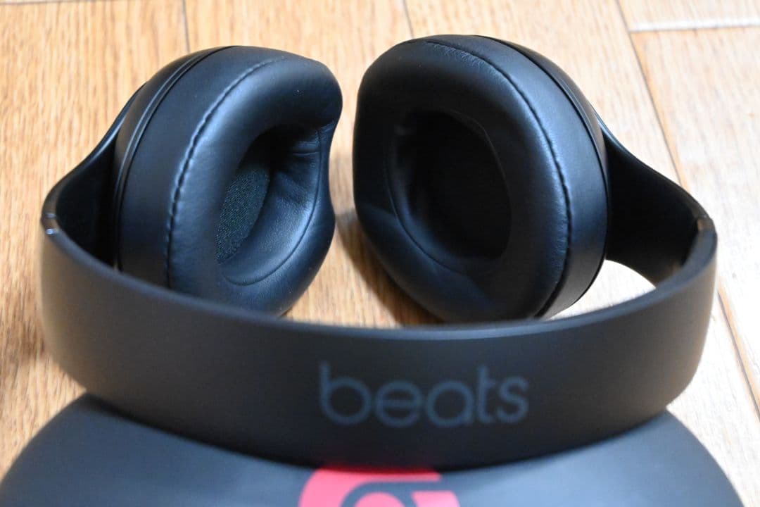 Beats ワイヤレスヘッドホン ケース付き