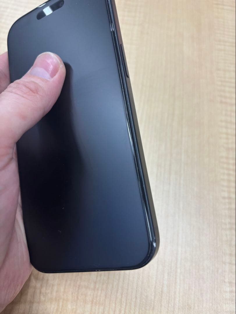 iPhone 15 128GB ブラック(バッテリー90%)