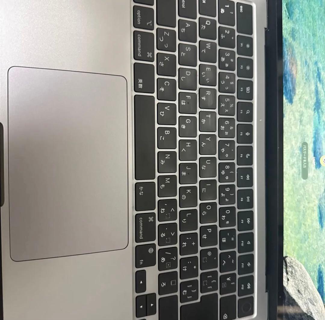 【美品】MacBook M2 16GB