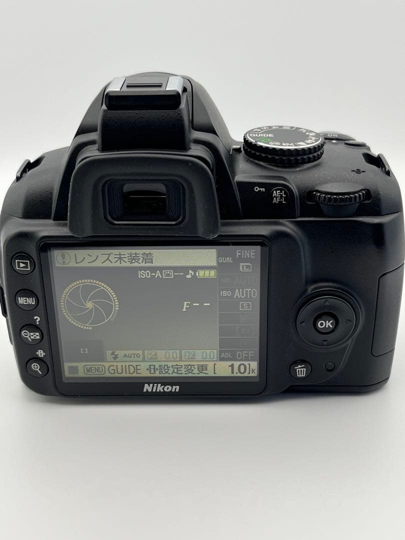 『完動美品』Nikon D3000 + AF-S DX 18-135mm セット