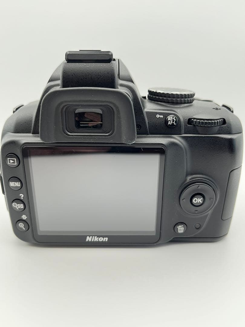 『完動美品』Nikon D3000 + AF-S DX 18-135mm セット