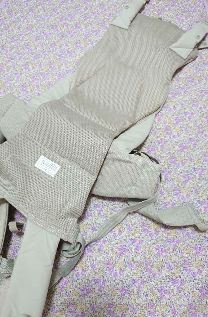 ピトレスク　ベビーキャリアオン　抱っこ紐