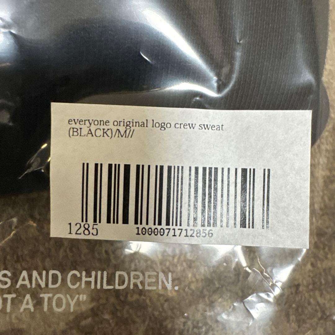 【新品未使用】everyone オリジナルロゴ クルーネックスウェット ブラック
