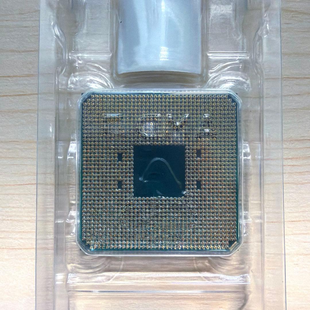 AMD Ryzen 7 3700X CPUクーラー未使用