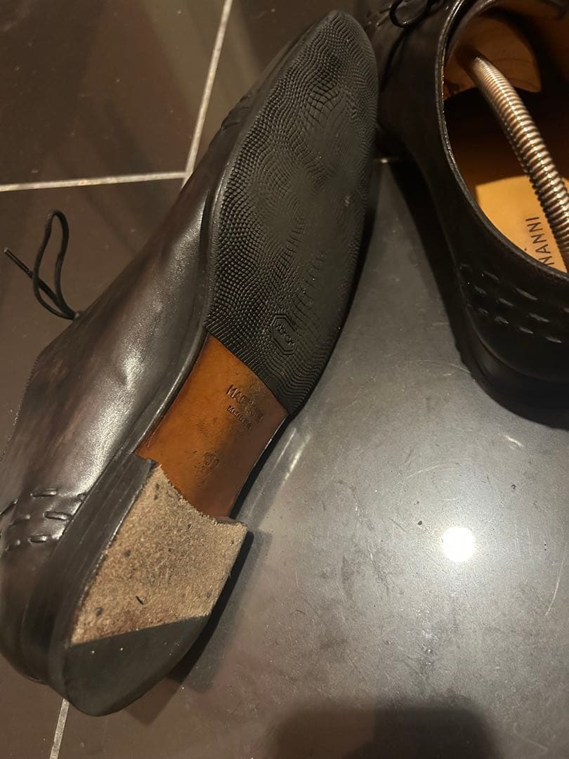 MAGNANNI ストレートチップ パティーヌ 39 革靴 黒 茶 ビジネス