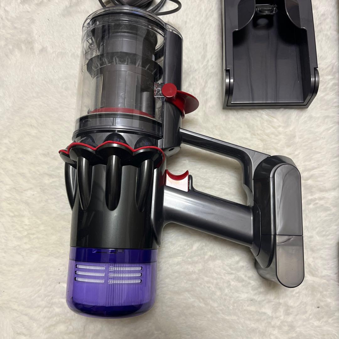 【限定価格】ダイソン　掃除機　SV18 美品