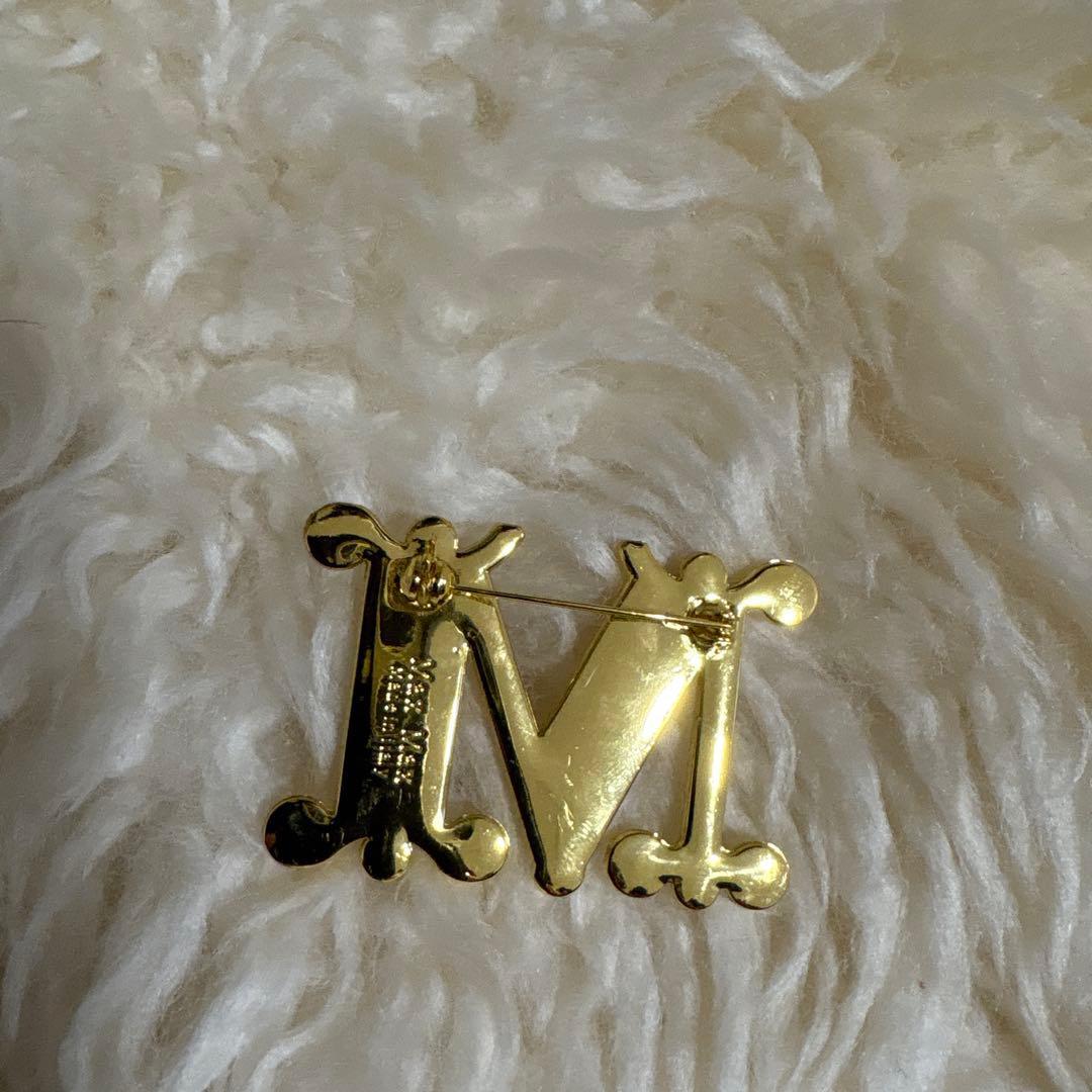 Mブローチ付き　テディベアケープ　ポンチョ