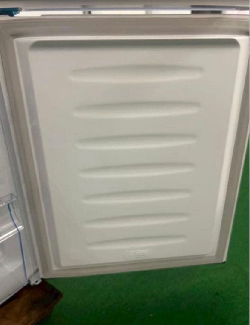 【高年式】2022年式 175L Hisense 冷蔵庫 HR-D1701W