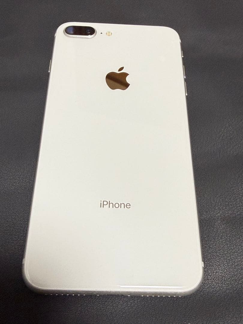 Apple iPhone 8 Plus シルバー 本体