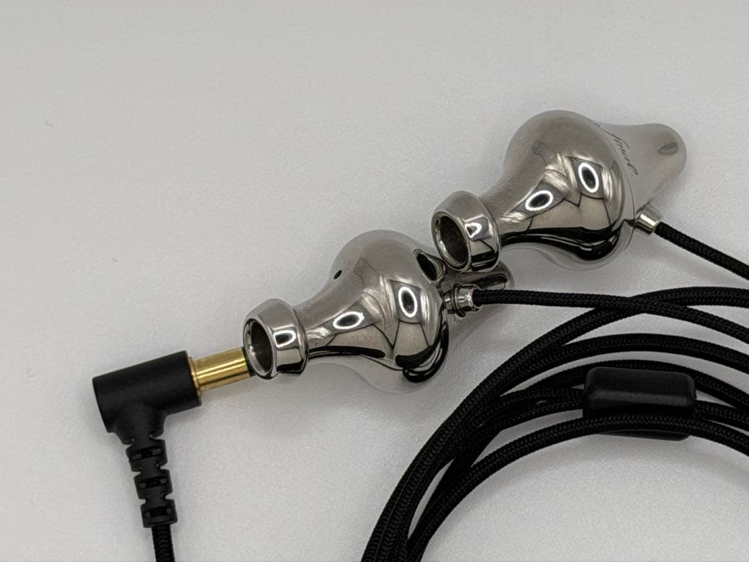 イヤホン final audio design PIANO FORTE IX