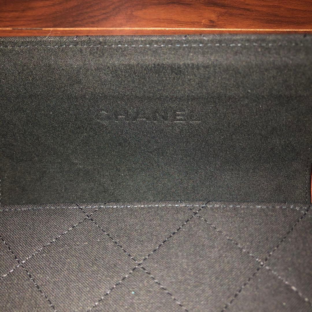 CHANELキルティングメガネケース