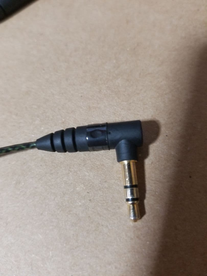 SENNHEISER IE800 贋物見分け方