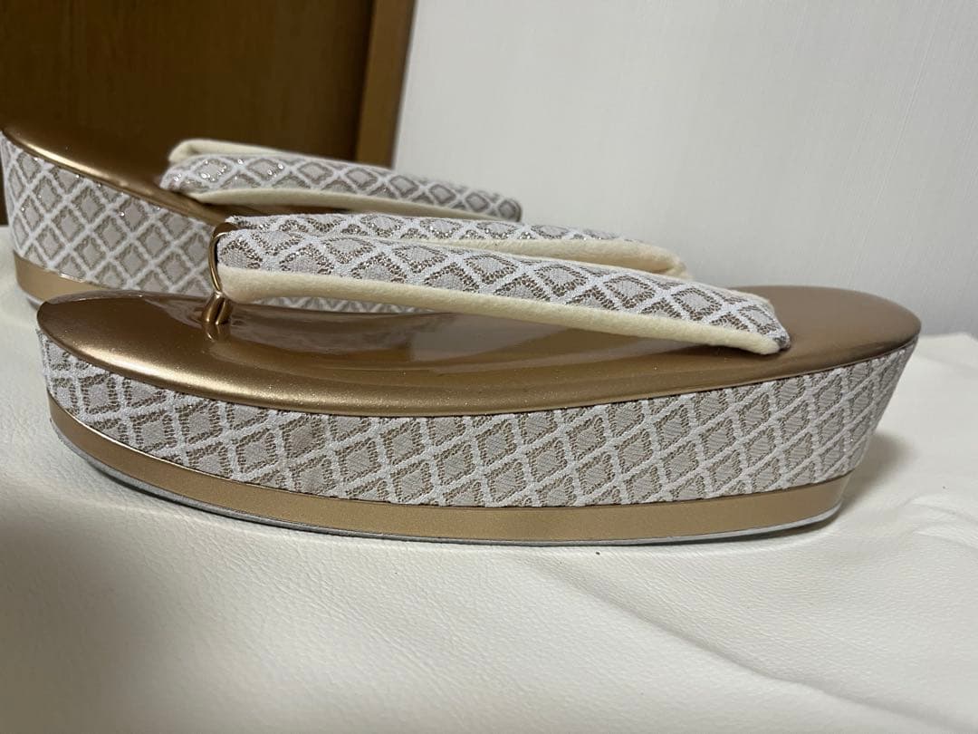 振り袖　バッグ草履セット　ホワイトゴールド