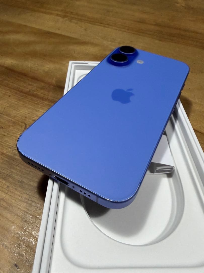 iPhone 16 ブルー 256GB SIMフリー 画面割れあり