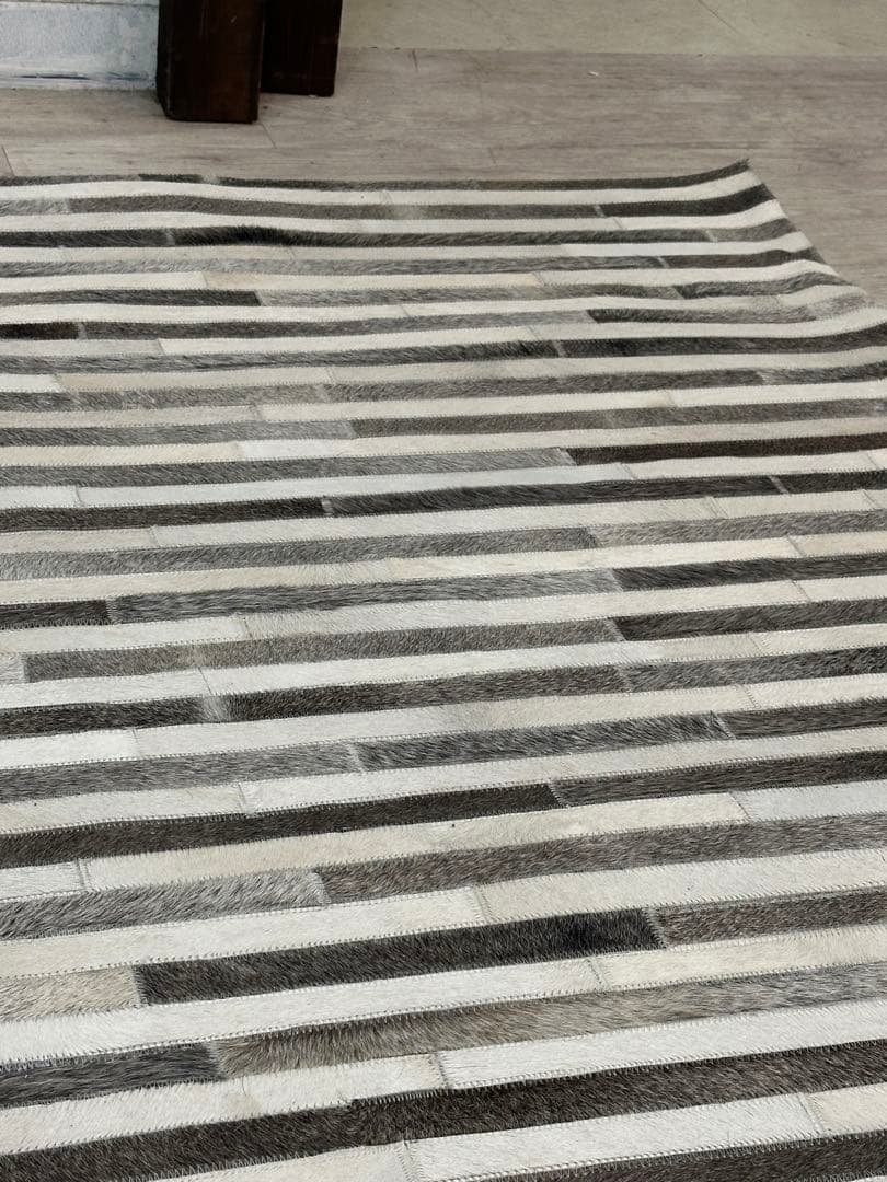 【東京都内23区配送無料】定価12万　カーペット　絨毯　ラグ　牛革　パッチワーク