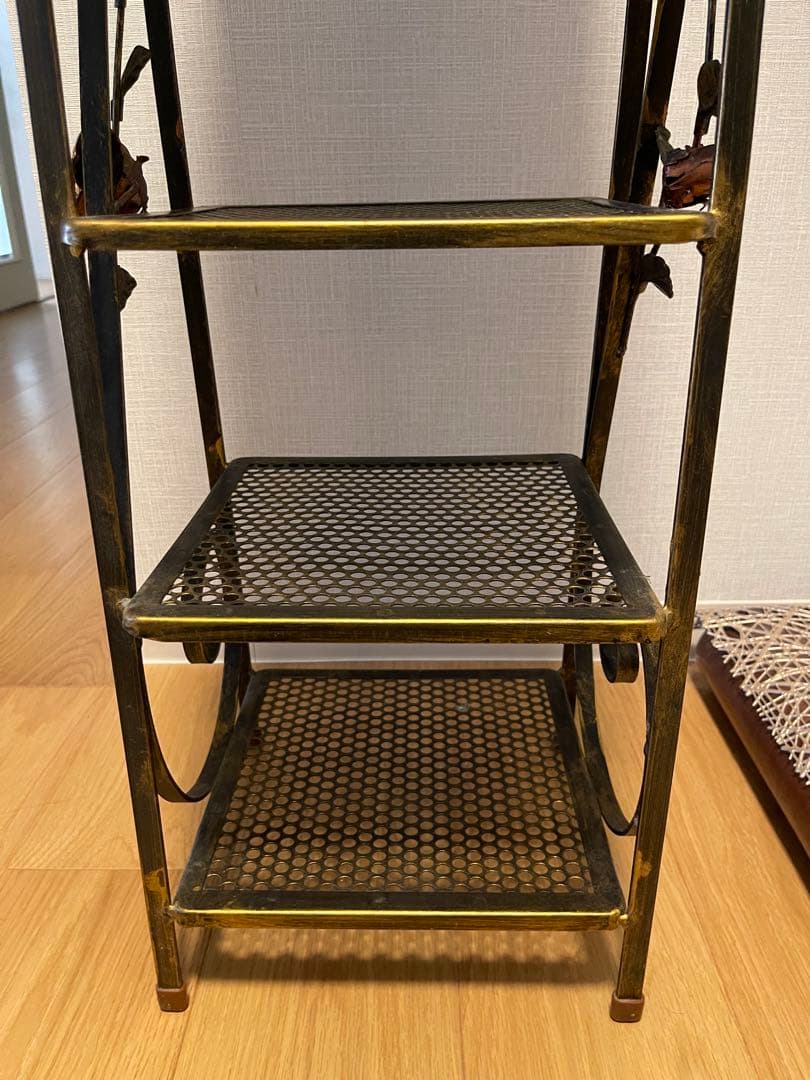 アイアン　シェルフ　アンティーク　装飾的