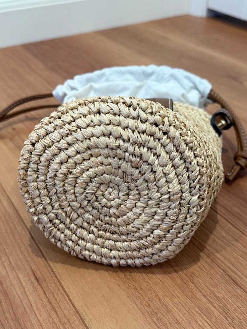 ラフィア　かごバッグ　ショルダー　ロエベ好きな方