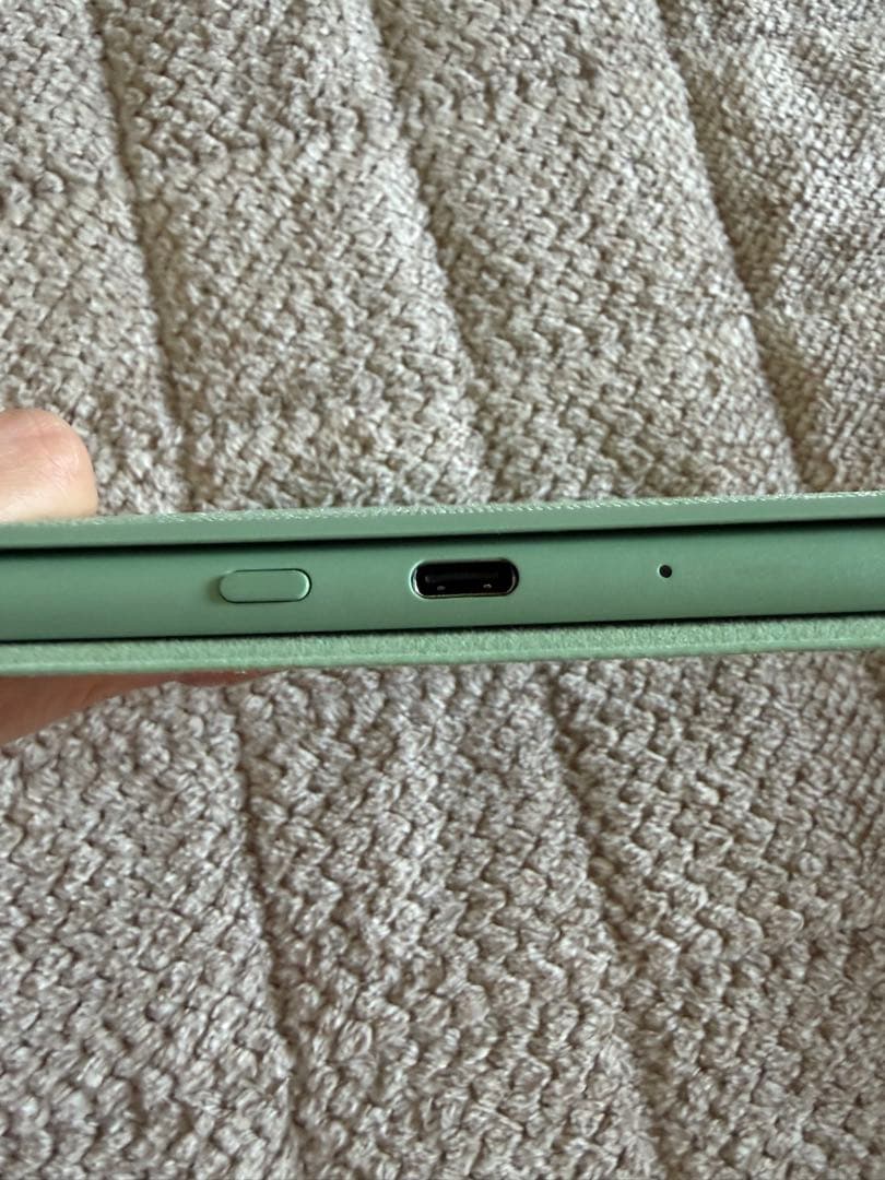 Kindle グリーン 本体　カバー付き